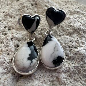 ❤️ White Buffalo 2 Stone Heart Dangle 925 Navajo Style Post Back Earrings 1.09”L